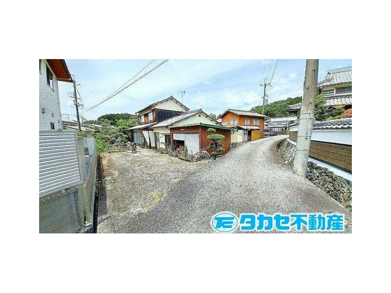 Onuki, Fukuzaki-cho, Kanzaki-gun (Hojocho station) 2F studio

1,800,000 yen