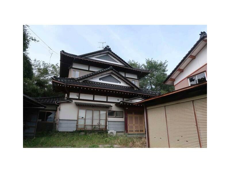 Sakata City, Miyauchi Aza Mutsushinden (Motodate Station) 2-story 8DK