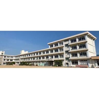 姫路市立旭陽小学校 距離：717m