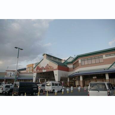 マルナカ可部店 距離:1,681m