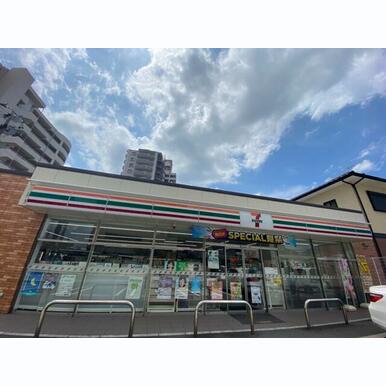 セブンイレブン宗像赤間駅前店 距離:1,121m
