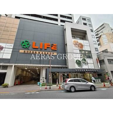 ライフ新御徒町店 距離：241m