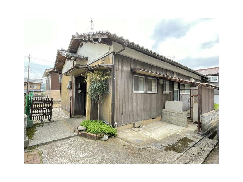 Fukui City, Fuyuno Town (Asamizu Station) Single-story building 5DK