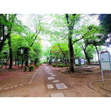 西日暮里公園 距離:400m