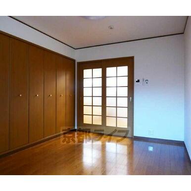 綺麗なお部屋です。