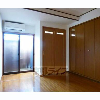 綺麗なお部屋です。