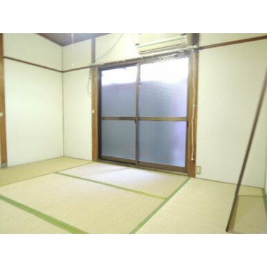 居間