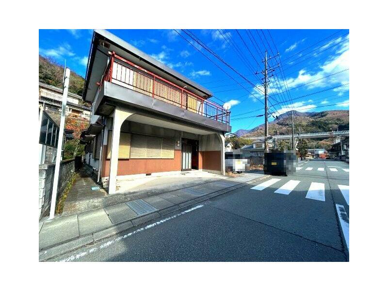 Minobu-cho, Minamikoma-gun, Minamikoma (Namitakashima station) 2F 4LDK

2.5 million yen