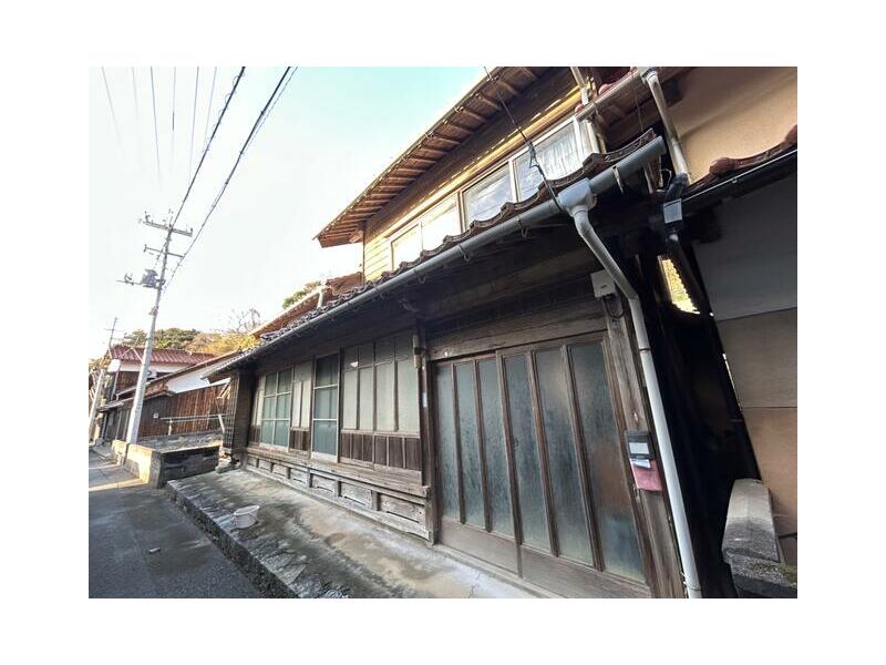 2F 7DK in Ohama-higashi, Kibe-cho, Masuda-shi, Masuda (Kamate Sta.)

2,000,000 yen