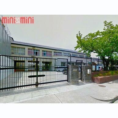 神戸市立伊川谷小学校 距離:1,348m