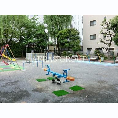 わたし児童遊園 距離:201m