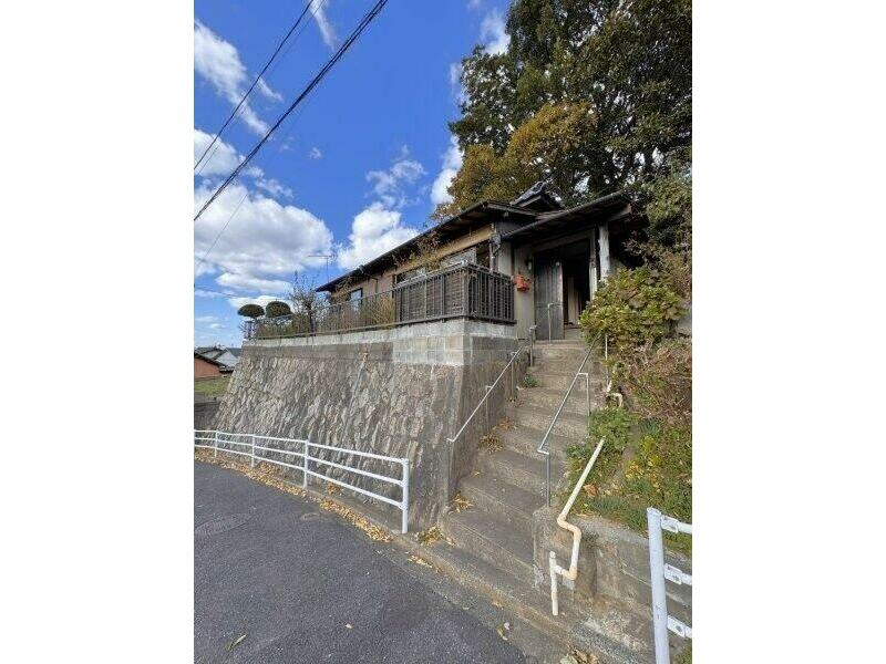 1-story, 4DK in Sanno 3-chome, Yahatan Higashi Ward, Kitakyushu City (Space World Station)