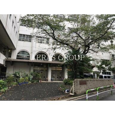 文京区立湯島小学校 距離：459m