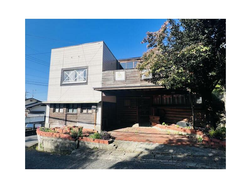 Nakatsu-shi, Nakatsu 2F 6LDK

2F 6LDK 3,500,000 yen