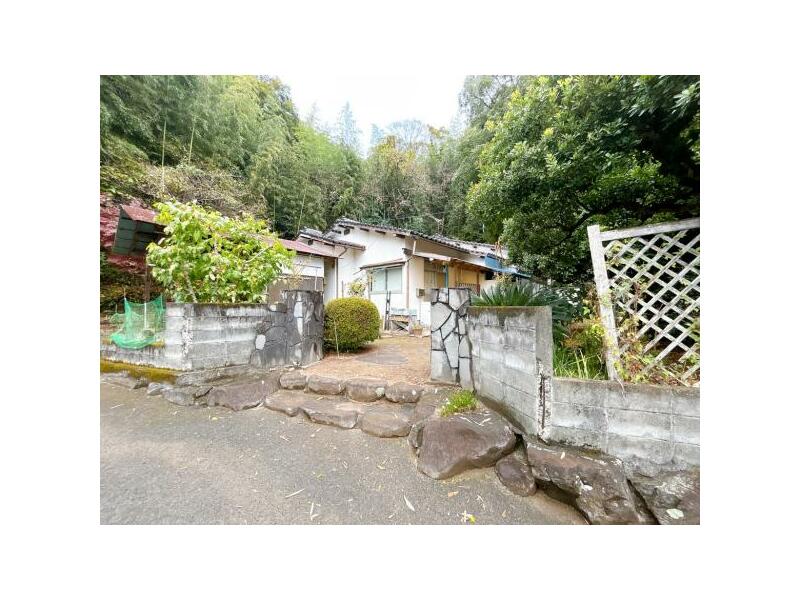 Kumamoto City, Kita Ward, Uekimachi Ogi Sako (Ueki Station) single-story building 4DK