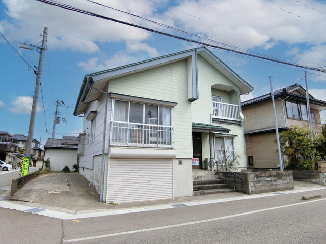 アットホーム】上越市 安江2丁目 (黒井駅 ) 2階建 6DK アットホーム】上越市 安江2丁目 (黒井駅 ) 2階建 6DK