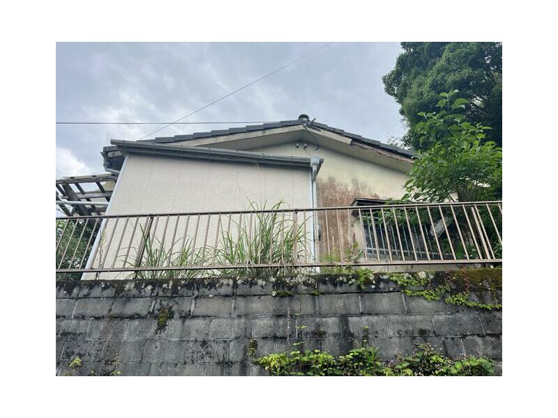 Kagoshima-shi, Kagoshima 3-chome Tagami (Kanda (Kotsu-kyokumae) station) 2F 4DK

1,800,000 yen