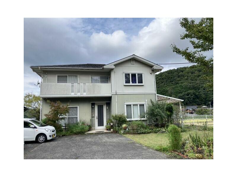 2F 6SLDK, Oaza Gamo, Iwami-cho, Iwami-gun

8,000,000 yen