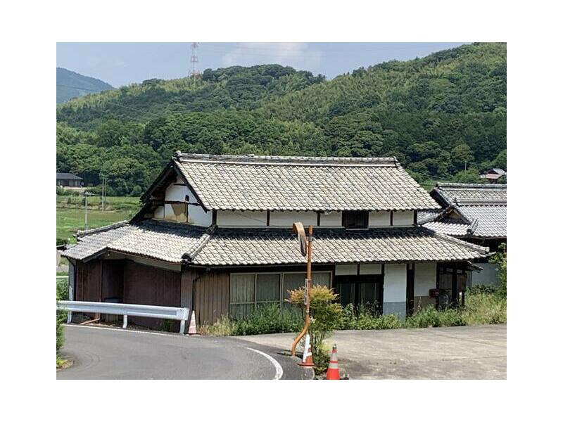 Zaitagami, Zaita-cho, Mitoyo-city (Sanuki Zaita station) Single-story house, 5K

1,000,000 yen