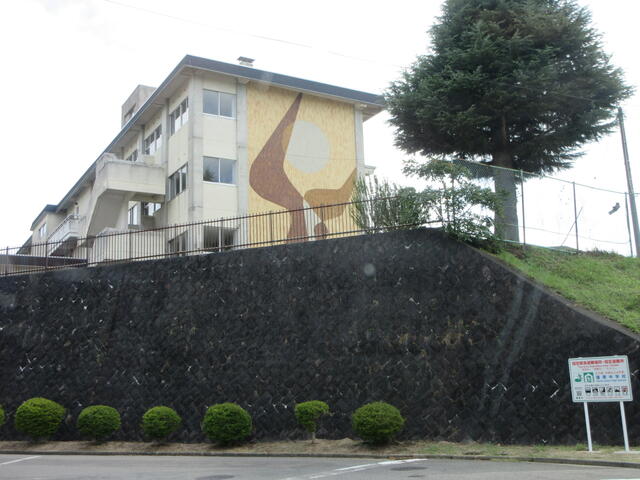 アットホーム 福島市 蓬莱町２丁目 南福島駅 2階建 ４ｌｄｋ 福島 市の中古一戸建て 提供元 株 ひかりエステート 一軒家 家の購入