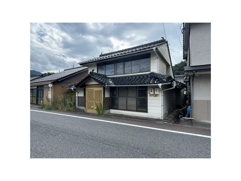 Muikkaichi, Yoshika-cho, Kanzaki-gun (Nishiki-cho Station) 2F 7SK

3,000,000 yen