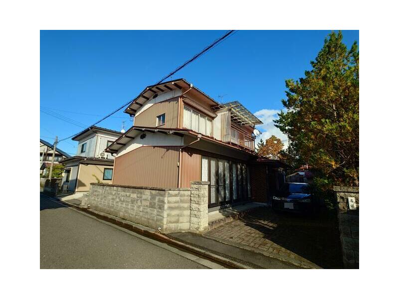 2F 6DK in Aza-Kitamachi Niban, Kami-machi, Kabi-gun (Nishikogawa Sta.)

2F 6DK 4,800,000 yen