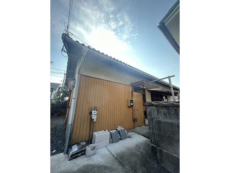 Wakayama City, Kanba (Kii Station) 1-story 2DK