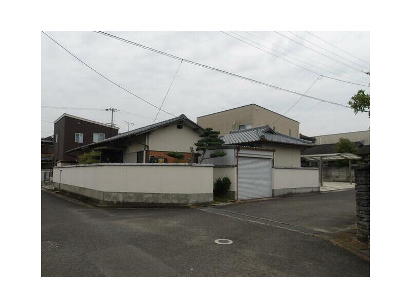 Ayauta District, Ayagawa Town, Hatada (Hatada Station) Single-story building 5DK