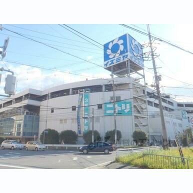 イズミヤ 六地蔵店 距離:600m