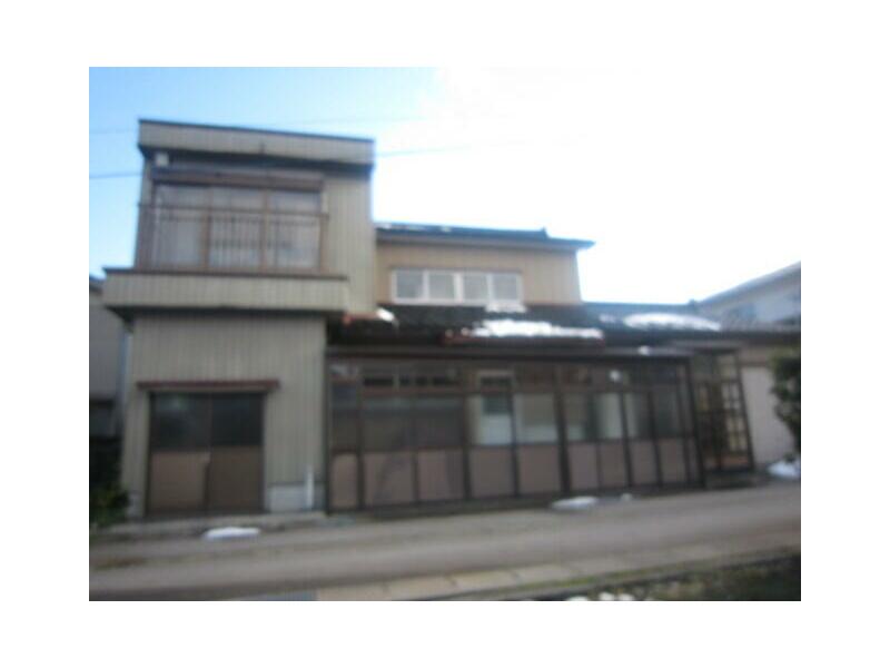 2-story, 9DK in Kuniyama, Nyūzen Town, Shimo Shin'kawa District (Nyūzen Station)