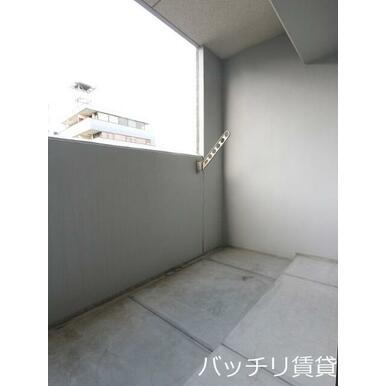 画像は別号室タイプの為、現状を優先致します。