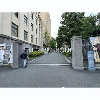 早稲田大学 早稲田キャンパス 距離:654m