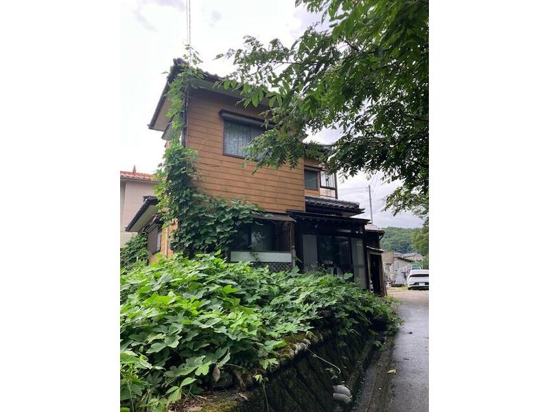 2F 3DK in Tatsumicho 2, Kanazawa-shi, Kanazawa

1,900,000 yen