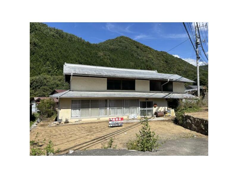 Koshu-shi, Yamatocho Tano (Kai Yamato Sta.) 2F 5DK

2,980,000 yen