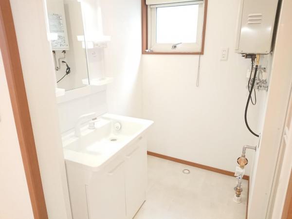 アットホーム 札幌市西区 発寒二条４丁目 発寒中央駅 2階建 ４ｌｄｋ 札幌市西区の中古一戸建て 提供元 株 カチタス 小樽店 一軒家 家の購入