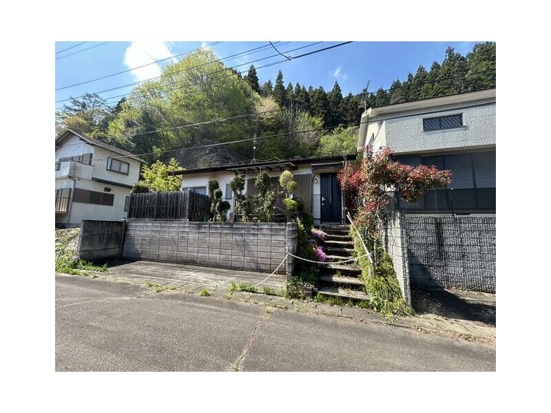 Takasaki City, Kurabuchi Town, Iwabiyori (Anjō Haruna Station) Single-story building 2LDK