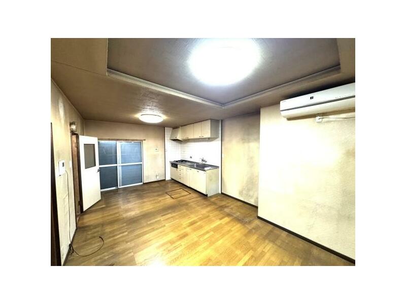 3-chome, Izumidai, Kawai-cho, Kitakasegi-gun (Samidagawa Sta.) 2F 3LDK

3.48 million yen