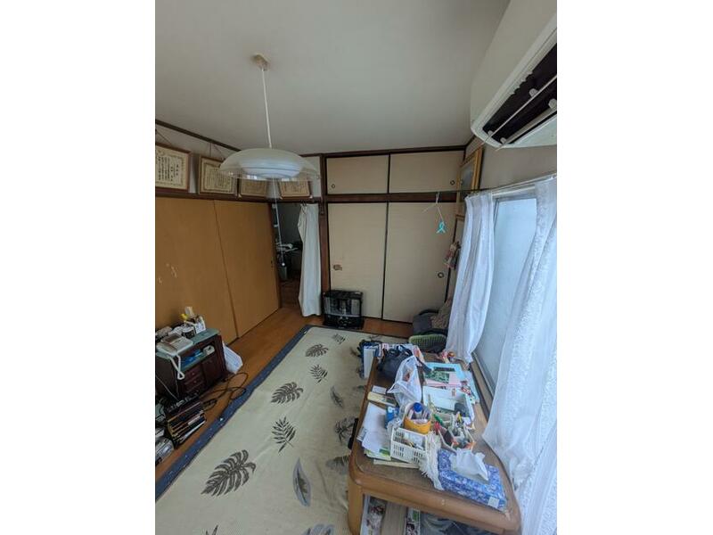 Saitama-shi, Saitama Nishi-ku, Oaza-Sachikawa (Nishi-Omiya Sta.) 2F 3DK

3,480,000 yen