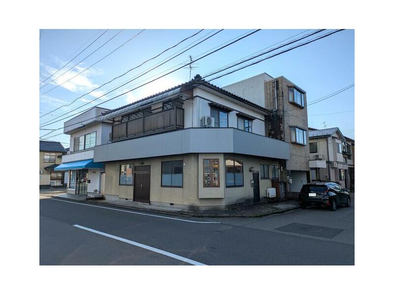 Fukui City Yotsui 1-chome (Fukui-guchi Station) 2-story 7DK