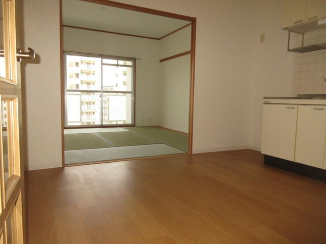 アットホーム ｕｒグリーンヒルズ六甲 ００６０７０３ ２ｄｋ 提供元 ｕｒ都市機構 ｕｒ賃貸ショップ六甲道駅前 神戸市灘区の賃貸 マンション