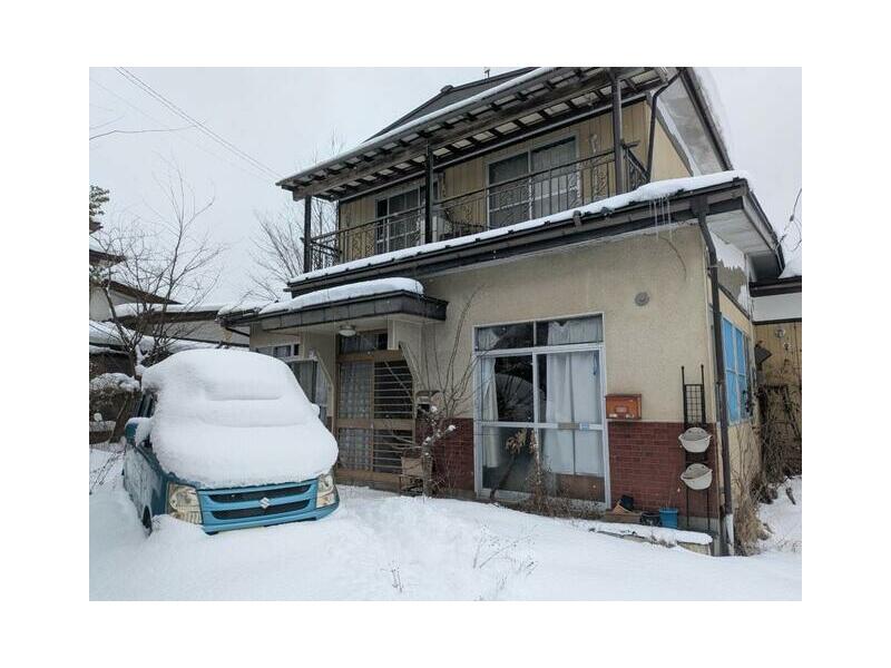 2-chome, Sakura, Otaru-shi, Otaru (Otaru Chikko Station) 2F 3LDK

200,000 yen