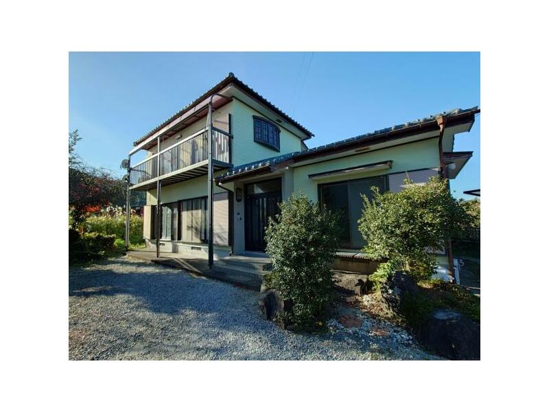 Nichinan City, Nakahirano 2-chome (Aburatsu Station) 2-story building 6DK