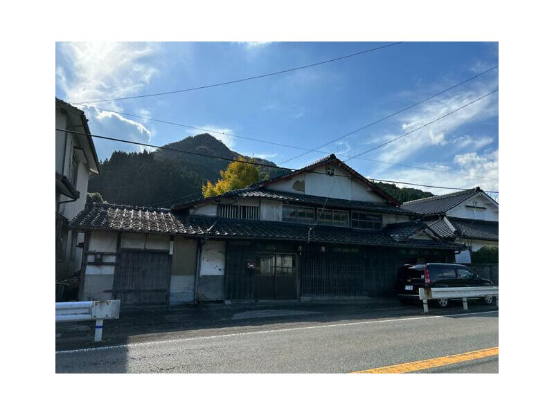 Nakatsu-city, Yabakei-cho, Oaza-Tohara (Nakatsu station) 2F 4K

2,000,000 yen