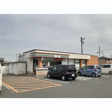セブンイレブン茶屋町店 距離:750m