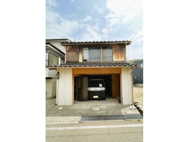 Joetsu City, Nadachi-ku Nadachi Omachi (Nadachi Station) 2-story 4DK