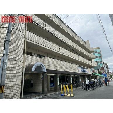 サンディ　十三店 距離：562m