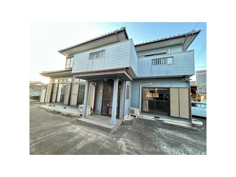 Hiki District, Arashiyama Town, Oaza Furusato (Musashi-Arashiyama Station) 2-story 6LDK
