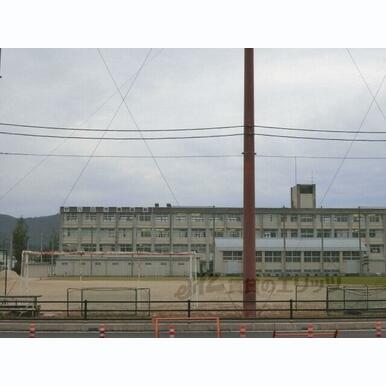 滋賀県立八日市南高等学校 距離:1,900m