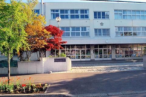 アットホーム ブロス５１０ 3階 ２ｌｄｋ 提供元 株 ハウスプロデュース ｆｃ北章ハウザー麻生店 札幌市北区の賃貸アパート