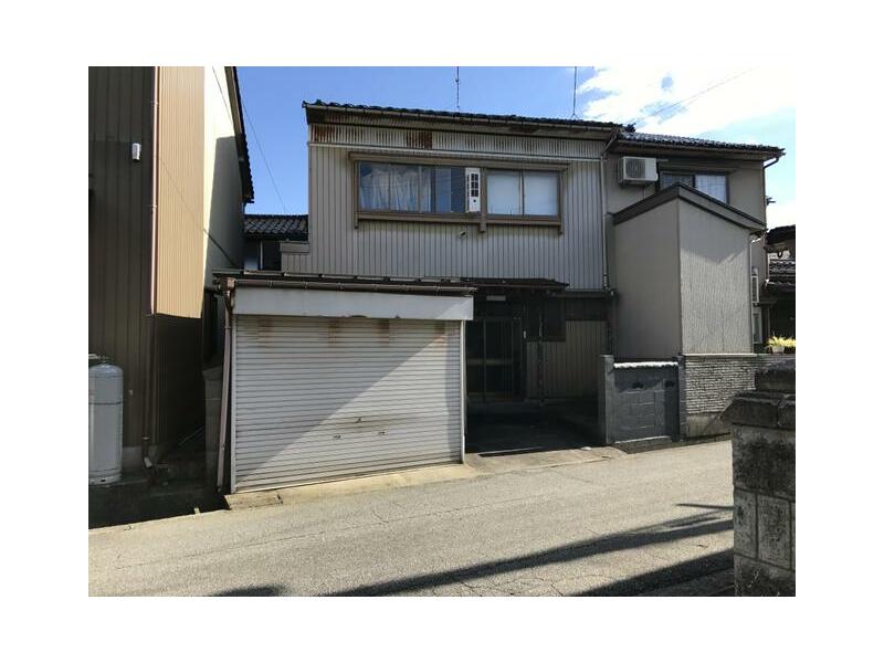 Takaoka City, Kaihatsu Honmachi (Shimin Byoin Mae Station) 2-story 8K